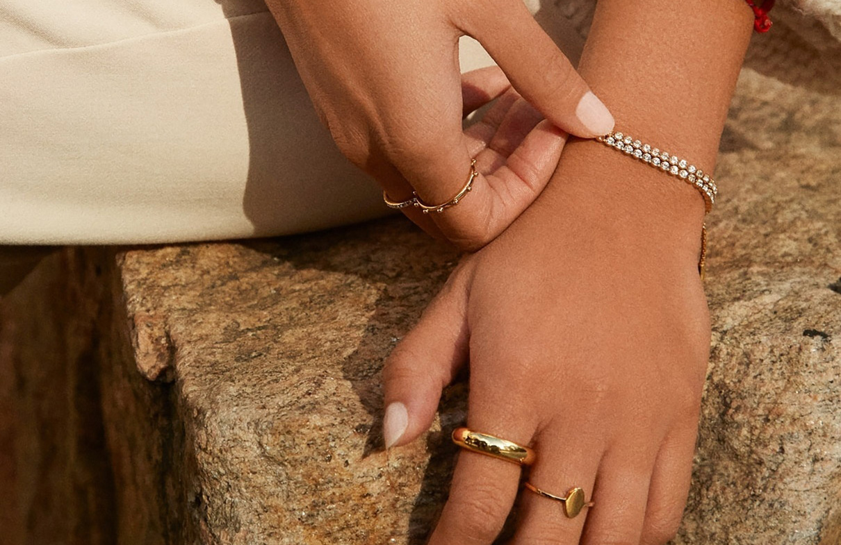 Какой женский браслет Женави лучше выбрать?